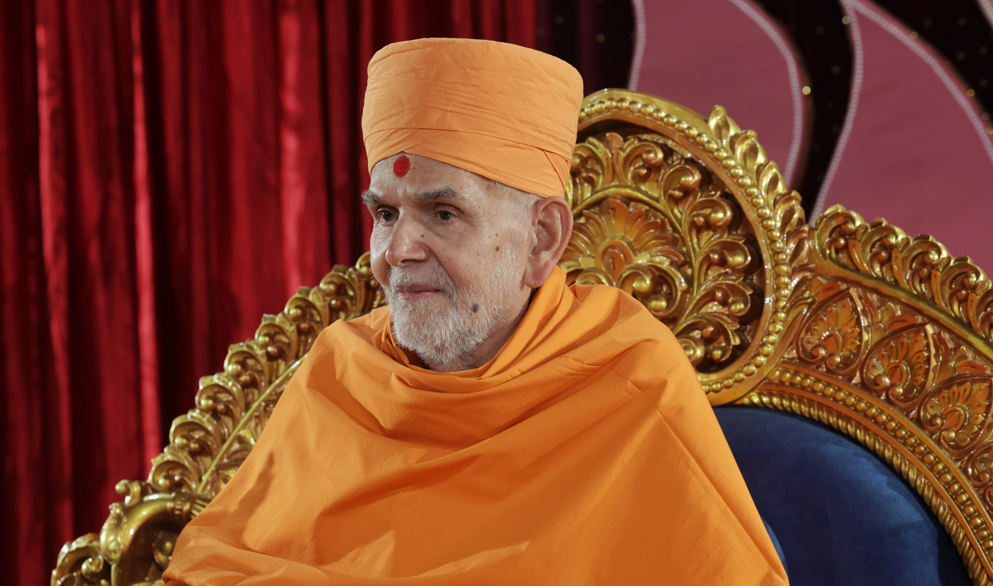 His Holiness Mahant Swami Maharaj, the present Guru at the BAPS Hindu Mandir (Temple) for the inaugural celebration